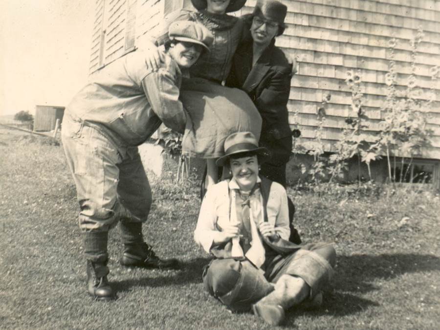 B5 - Mary, Rita, Betty and  Florence, c 1920s
